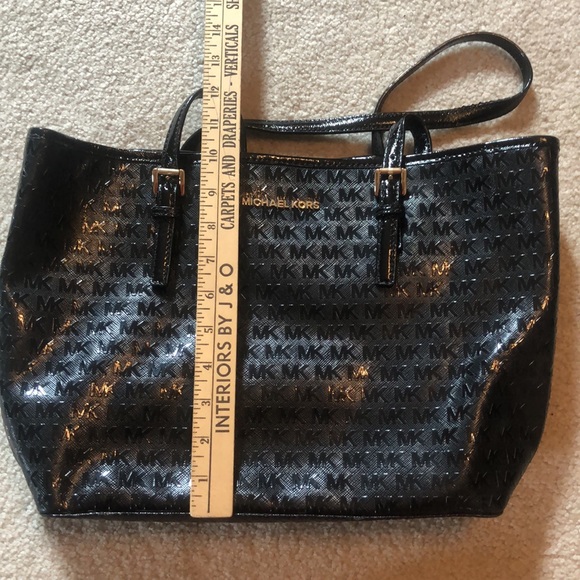 Michael kors purse - Picture 9 of 13